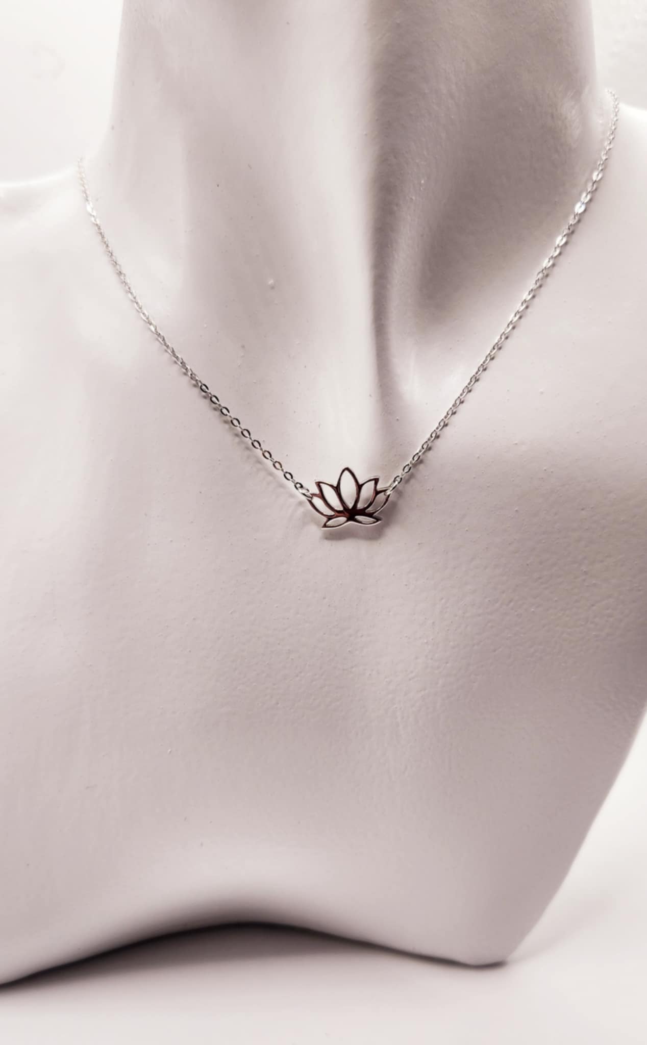 925 Silver Lotus Pendant Necklace