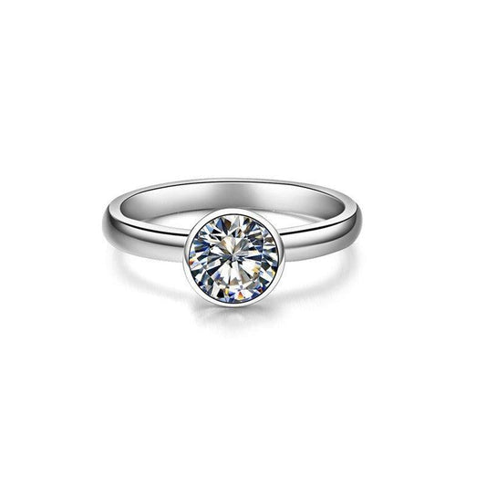 The Circle Moissanite Silver Ring - Moi - Glam Boutique